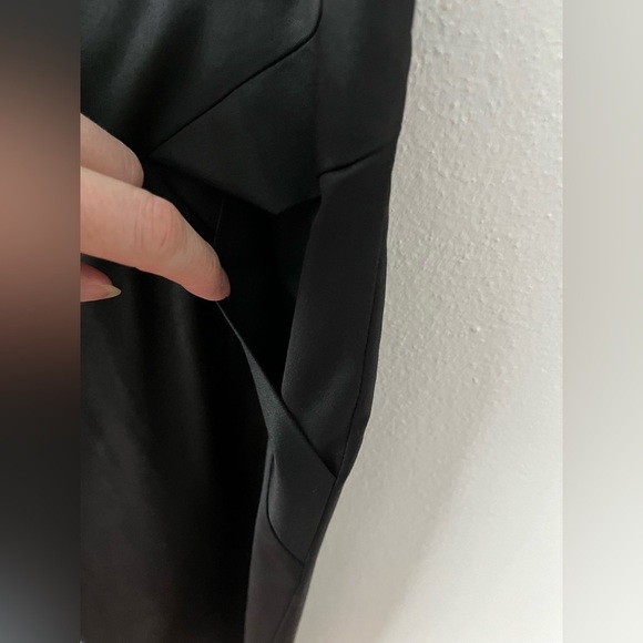 Club Monaco Black Wool Midi skirt Quiet luxury neutral office wear Style00300747 - Picture 6 of 12